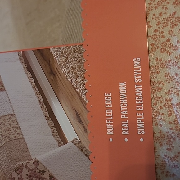 NWT Alicia Queen 100% cotton quilt creams, greens  & rose colors Sz queen - Picture 3 of 10